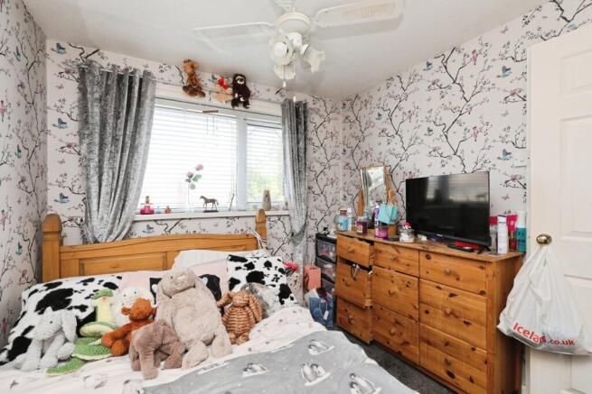 3 bed Semi-Detached for sale Image 8