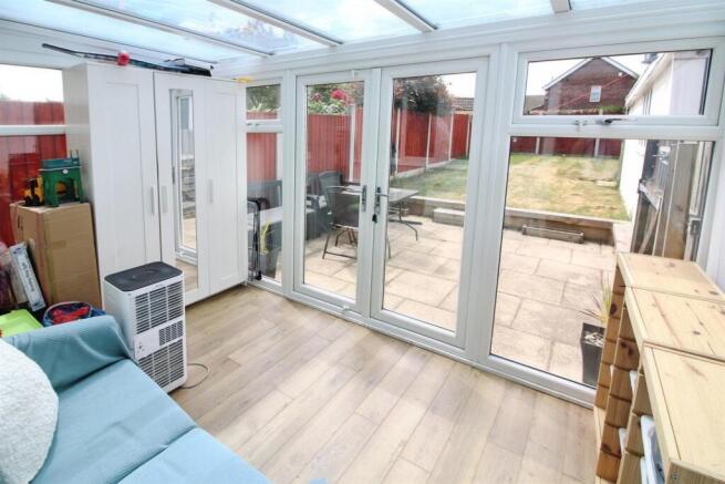 3 bed Semi-Detached for sale Image 7