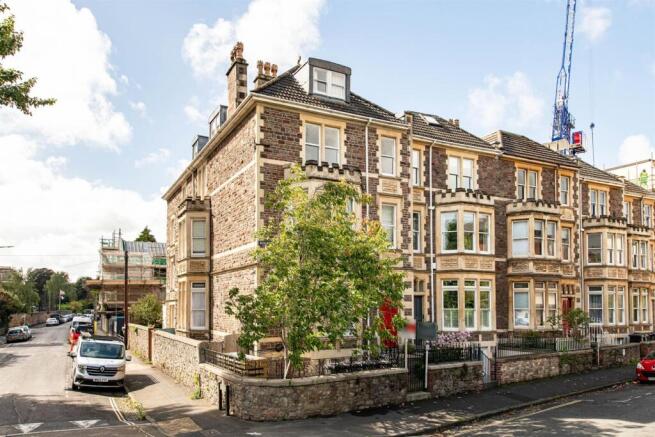 Exterior_2 - Copy.jpg