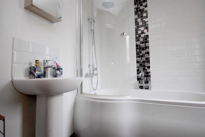 Bathrooma.jpg