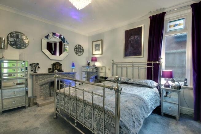 4 bed Detached for sale Image 12