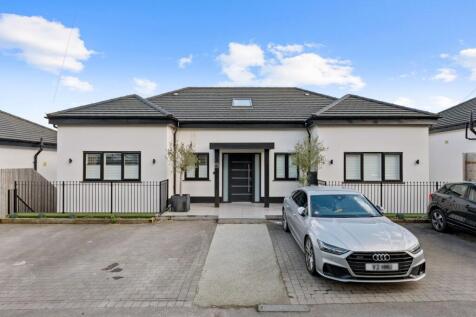 Riddlesdown Road, Purley, CR8