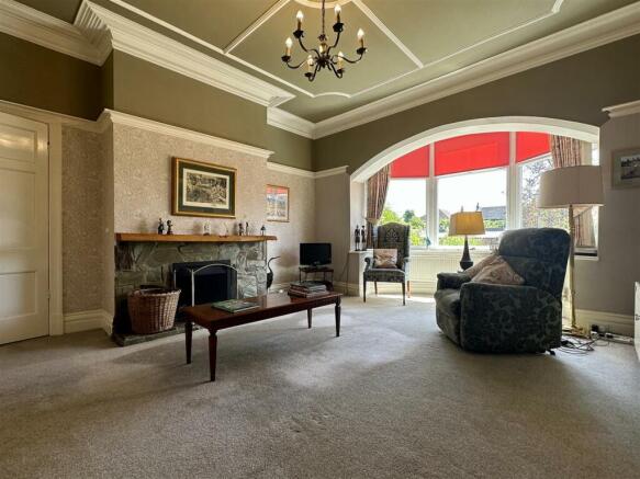 SITTING ROOM