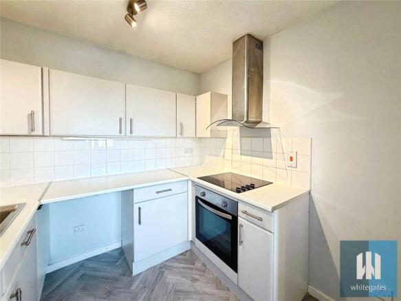 2 bed Apartment for sale Image 12