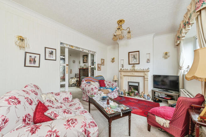 3 bed Semi-Detached for sale Image 4