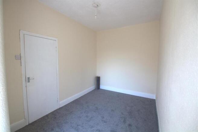 3 bed House to rent Image 11