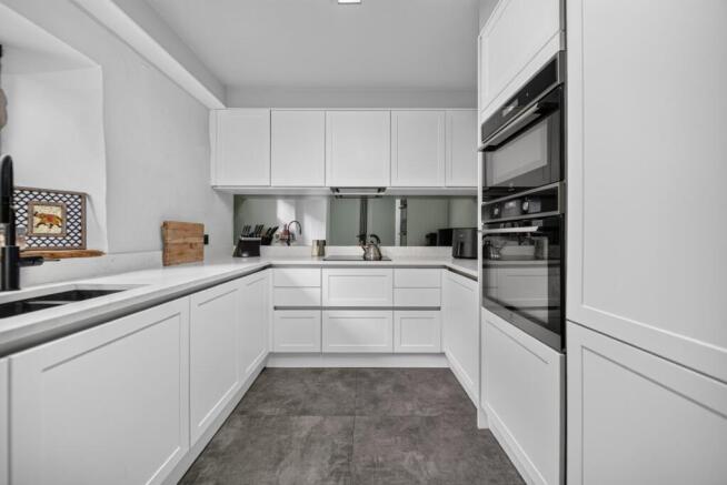 3 bed Semi-Detached for sale Image 5