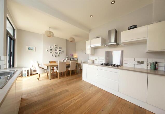 14 Blenheim Rd 2940.JPG