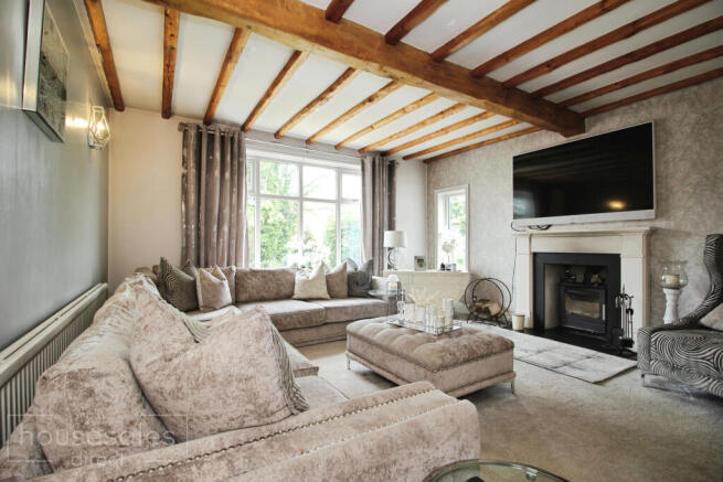 4 bed Detached Bungalow for sale Image 7
