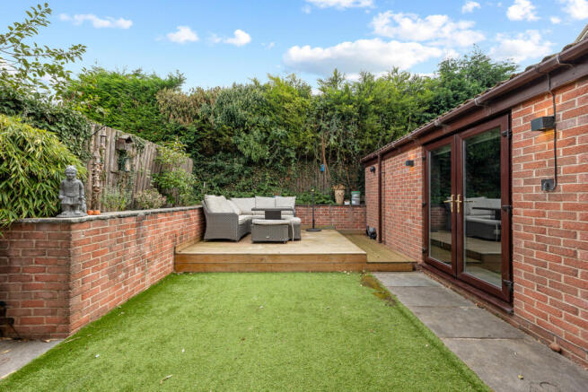 4 bed Detached for sale Image 8