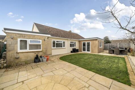 Ashfield Park, Martock