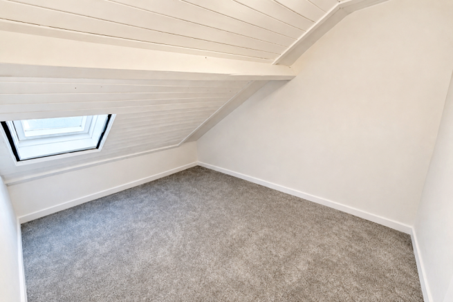 3 bed Terraced for sale Image 11