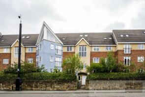 Flat 2, 44, Chillingham Road, Newcastle Upon Tyne NE6 5BJ