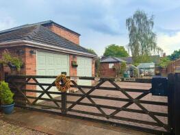Manor Barns, Main Street, Newark NG24 3SA