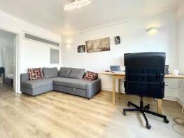 7, Cecil Court, Cecil Road, Lancing BN15 8HR