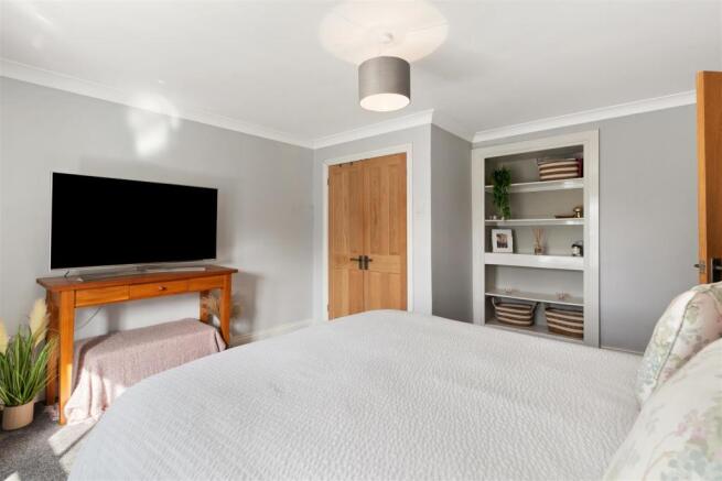 Myrtle Hill Bedroom.jpg