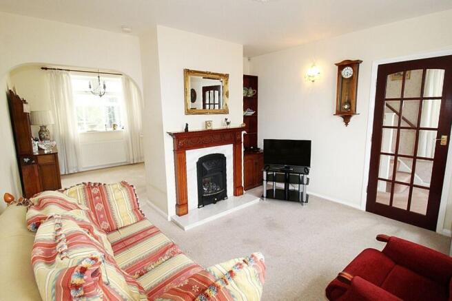 3 bed Semi-Detached for sale Image 4