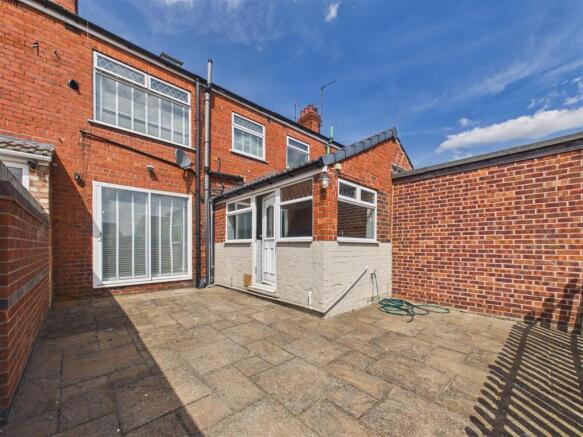 3 bed Terraced for sale Image 12