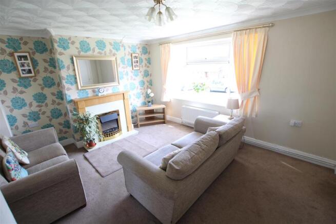 Large Front Sitting Room