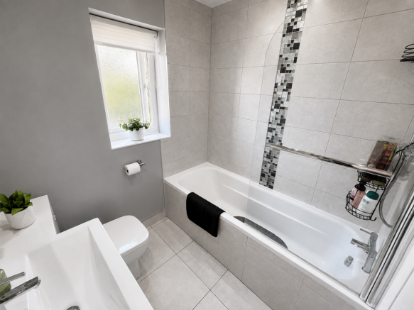Breeze Close, Thornton-cleveleys photo 4
