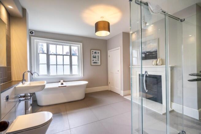 3 bed Semi-Detached to rent Image 11