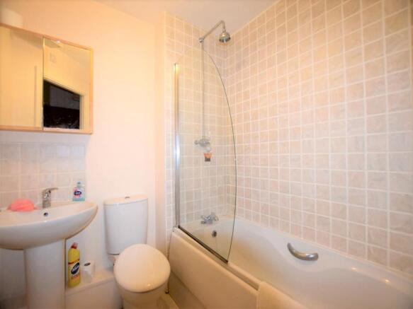 Main bathroom