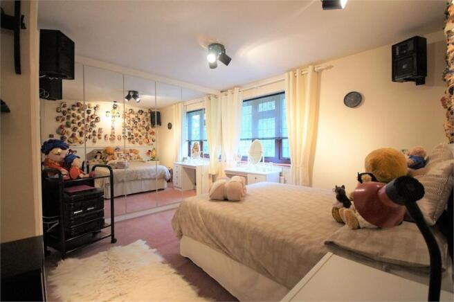 Photo 9
