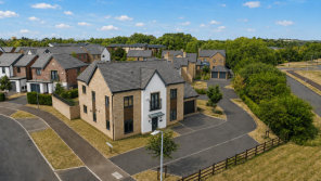 10, Dartmouth Drive, Broughton, Milton Keynes MK10 9WH