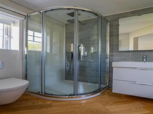 Ensuite1