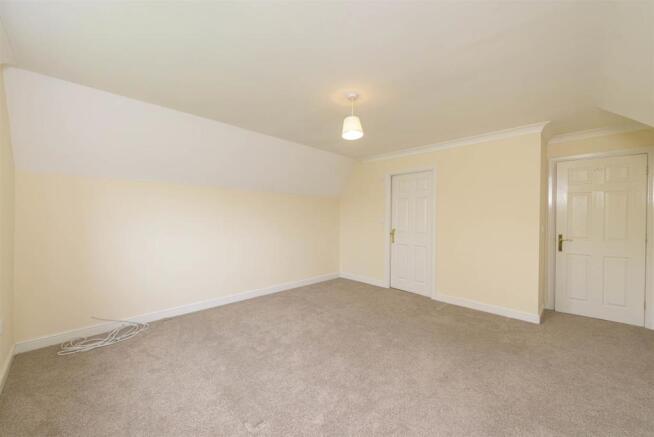 10WestwoodClose_037.jpg