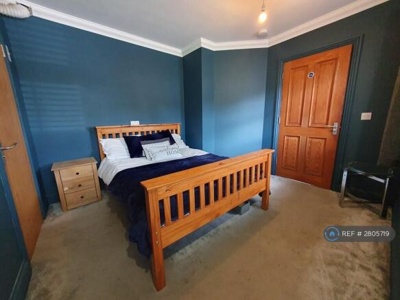 Room 6 Bedroom, Ground Floor Bedroom With Ensuite