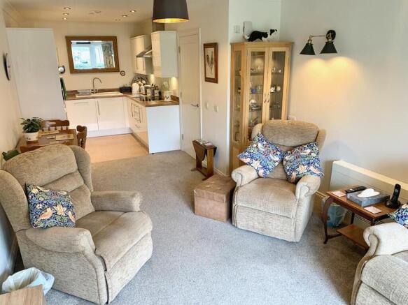 1 bed Retirement Property for sale Image 10
