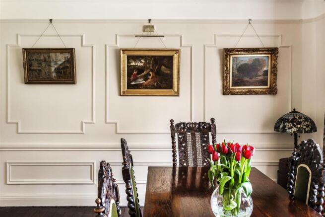 house. estate agency Hascombe dining room