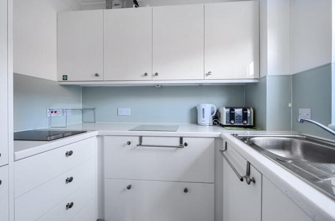 1403699-6-697a206...