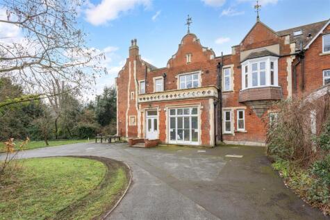 Honeywood Walk, Carshalton