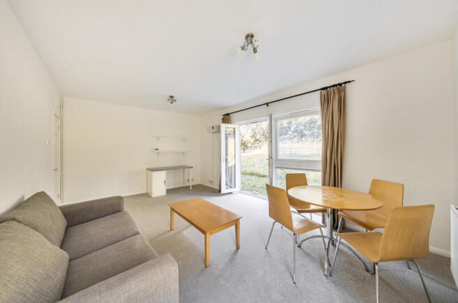 Sitting/ Dining Room