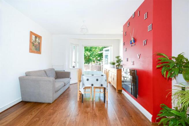 Markmanor Avenue, Walthamstow, London photo 4