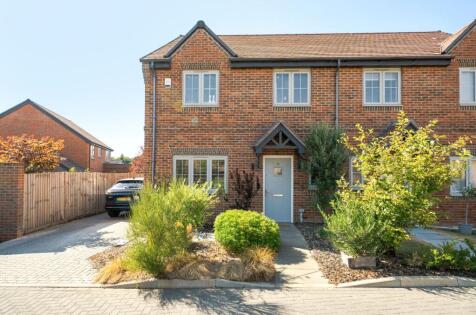 Princess Place, Deepcut, Camberley, Surrey, GU16