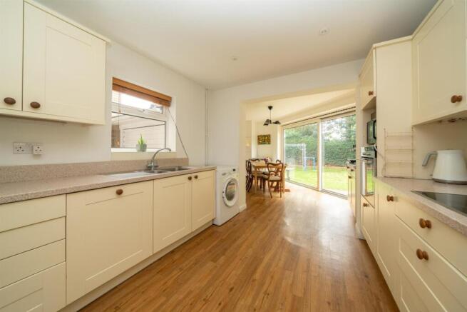 Kitchen/Breakfast Room