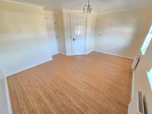 3 bed Terraced for sale Image 7
