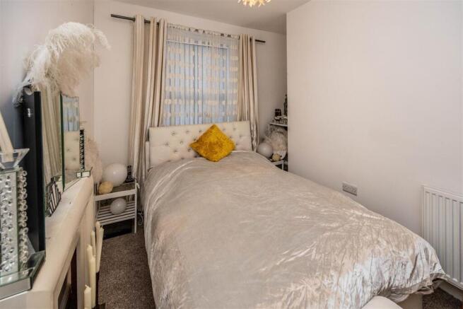 2 bed Terraced for sale Image 10