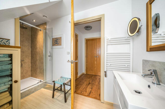 Bedroom 2 En Suite