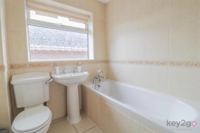 3 bed Detached for sale Image 9