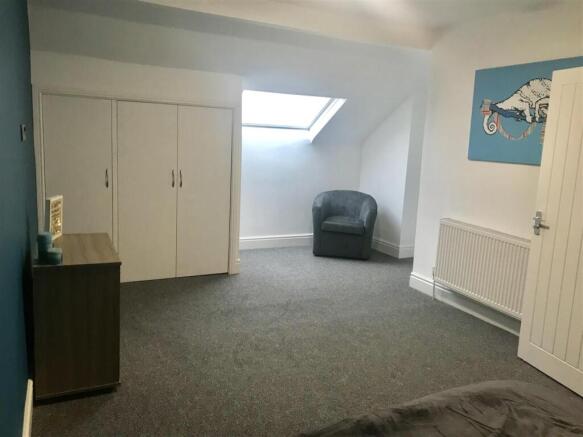 Room 4 £500pcm (2).jpg