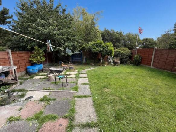 3 bed Semi-Detached for sale Image 12