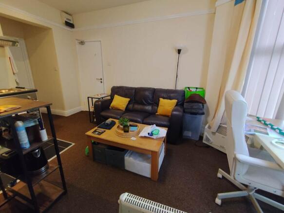 Living room (2)