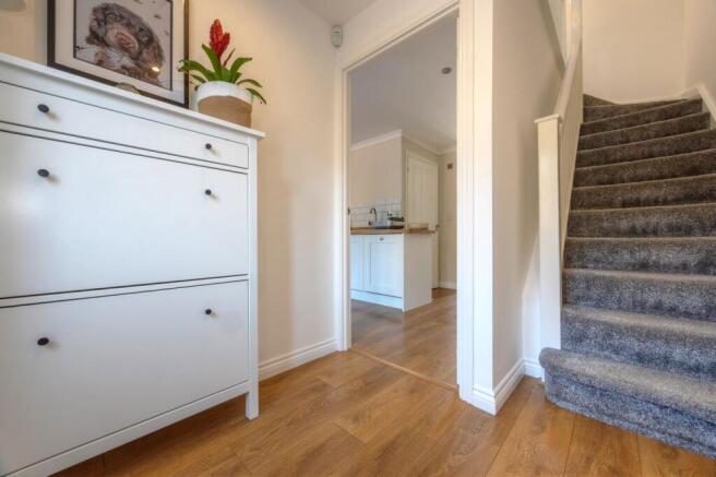 4 bed Semi-Detached for sale Image 10