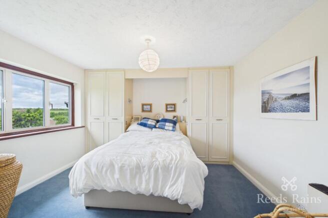 3 bed Detached for sale Image 10