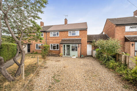 Queens Way, Kintbury, Hungerford