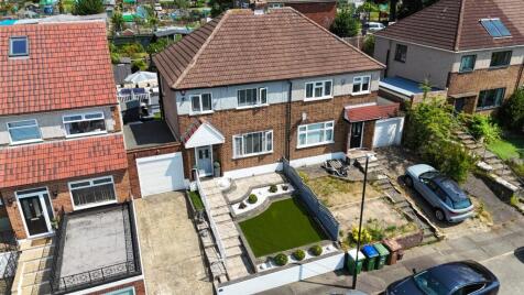 Brasted Close, Bexleyheath, Kent, DA6